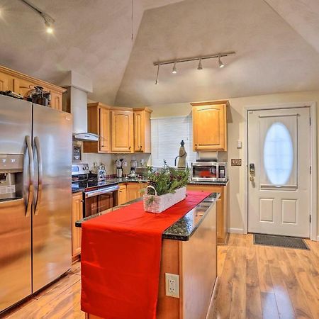 Charming Boston Area Home Less Than 1 Mi To Revere Beach! エクステリア 写真